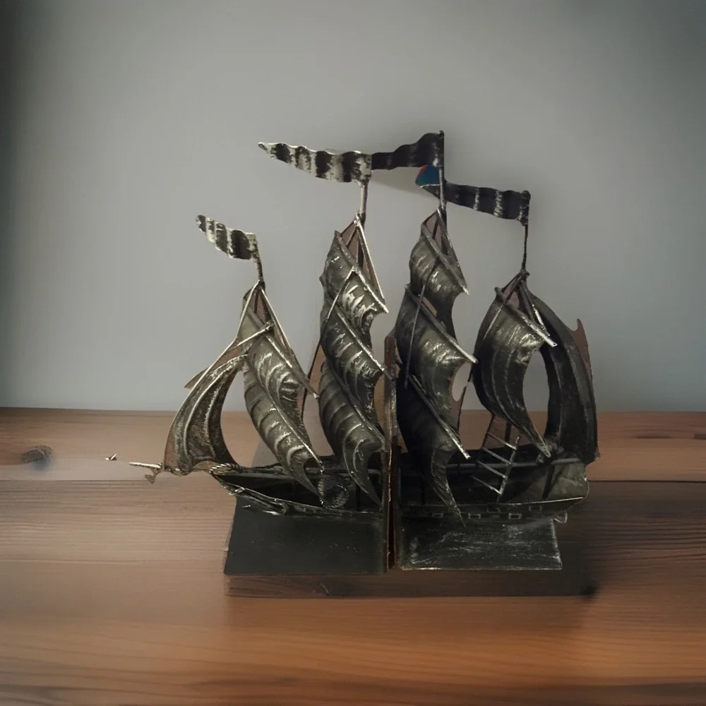 Vintage Hong Kong Ship Bookends Nautical Sails Schooner Sailing Red Felt Bottom